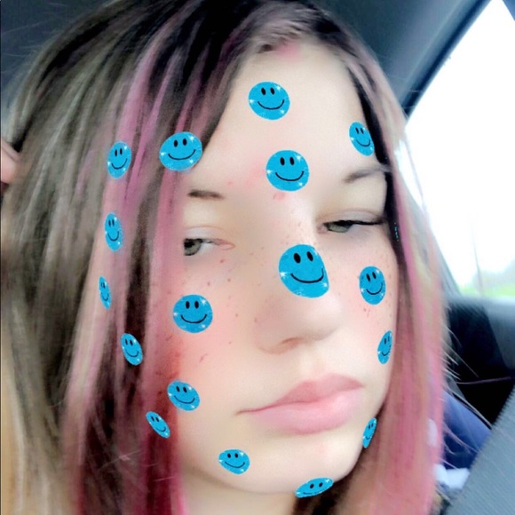 Meet your Posher, Hannah - Picture 1 of 1